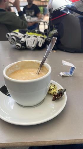 095-Funkoiote-Parada-a-tomar-cafe-a-40-Km-de-Soria